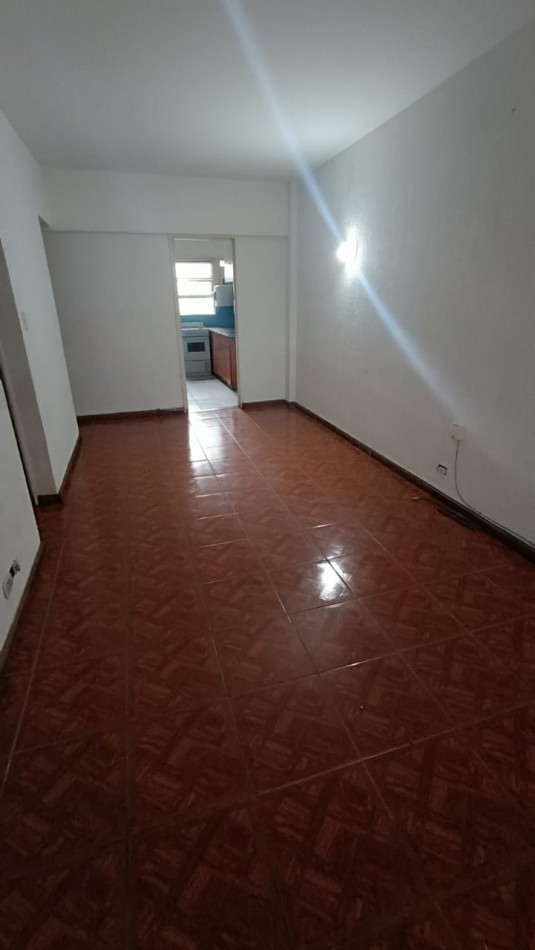 DEPARTAMENTO 2 AMB. LURO Y 180