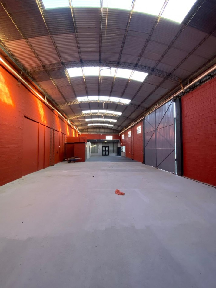 GALPON 300M2+200M2 CARGA DESCARGA. LURO Y PIGUE