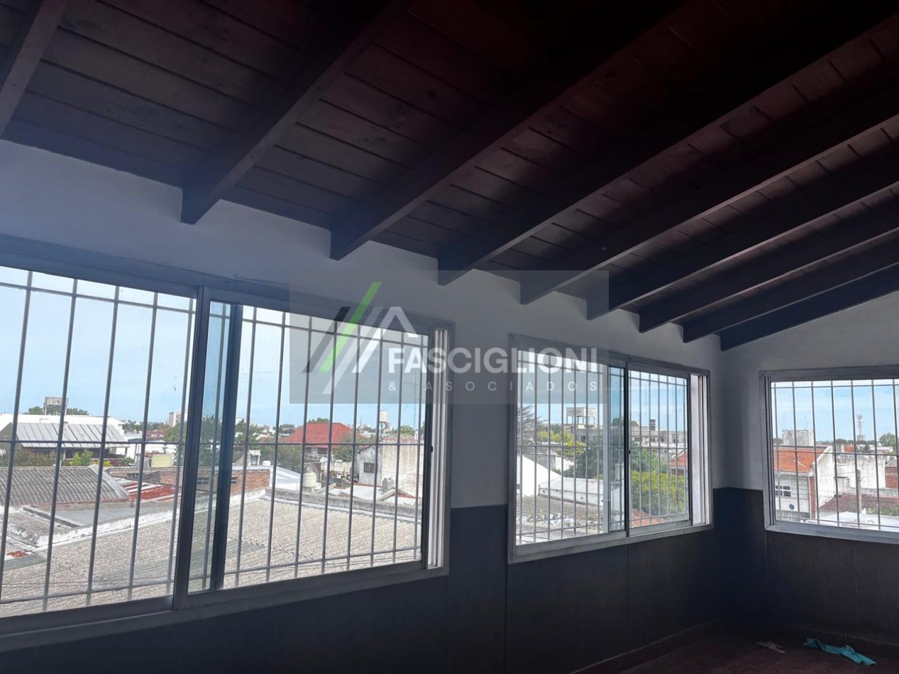 CHALET EN PLANTA ALTA DE 2 PISOS. 4 amb. MEXICO 2500