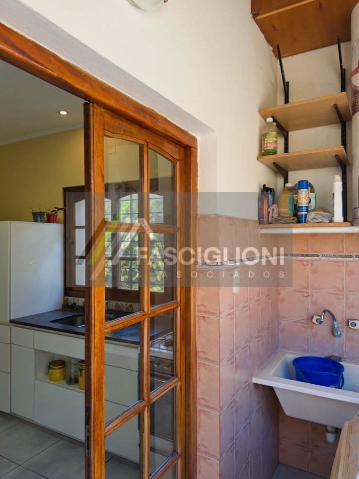 DOS PROPIEDADES EN UN LOTE . Chauvin