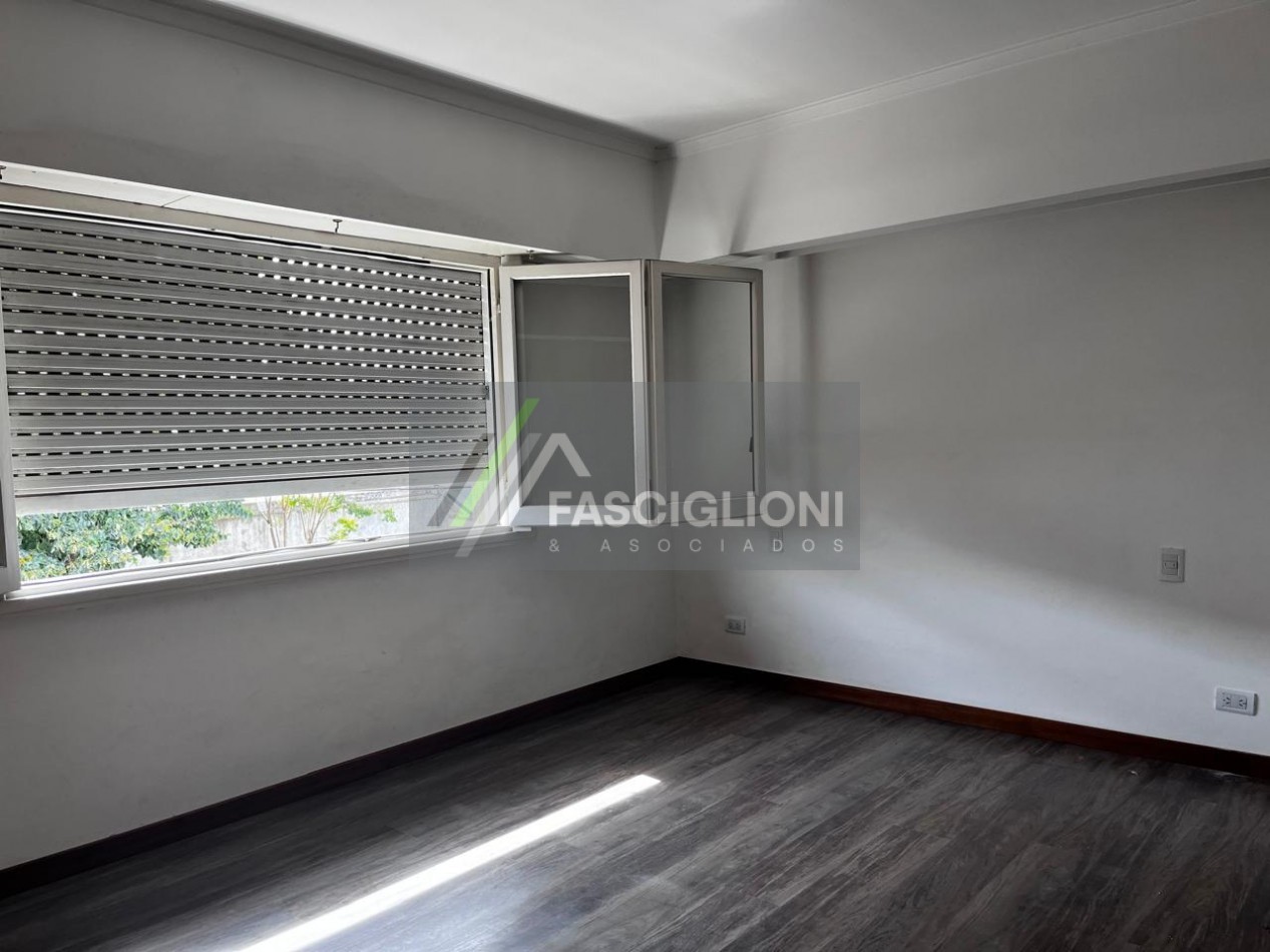 CHALET EN PLANTA ALTA DE 2 PISOS. 4 amb. MEXICO 2500