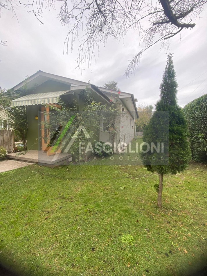 VENTA IMPORTANTE CHALET EN MAR DEL PLATA 