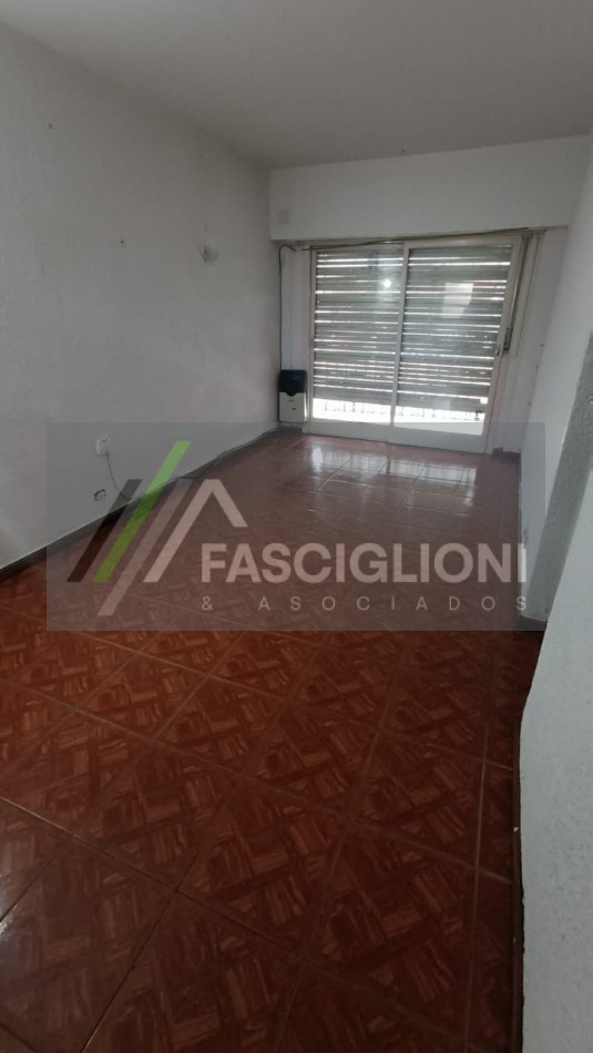 DEPARTAMENTO 2 AMB. LURO Y 180