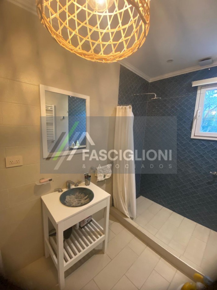 VENTA IMPORTANTE CHALET EN MAR DEL PLATA 