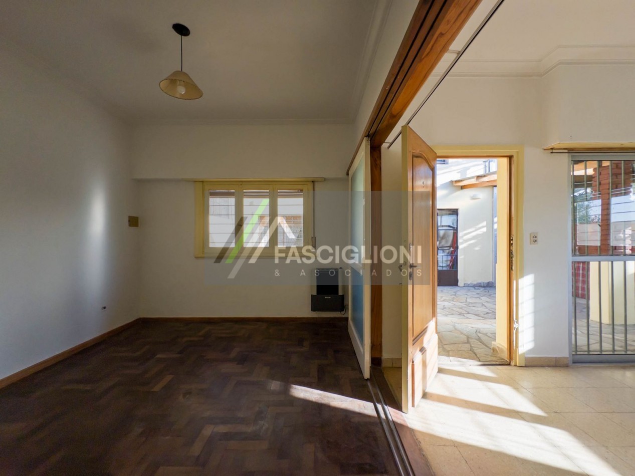 DOS PROPIEDADES EN UN LOTE . Chauvin