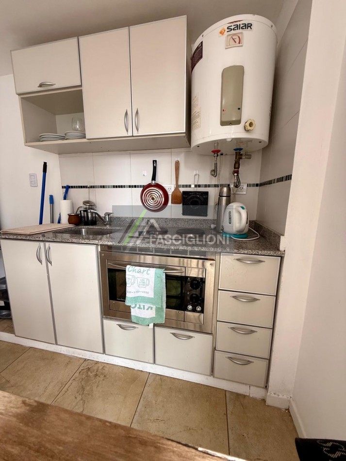 VENTA MODERNO AMBIENTE A METROS DEL MAR