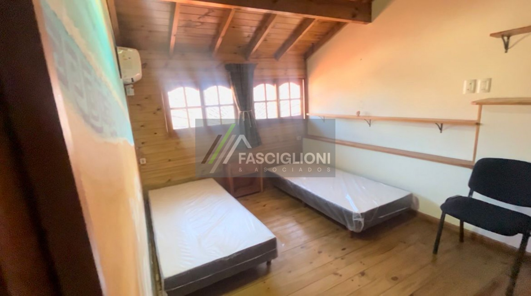 DOS PROPIEDADES EN UN LOTE . Chauvin