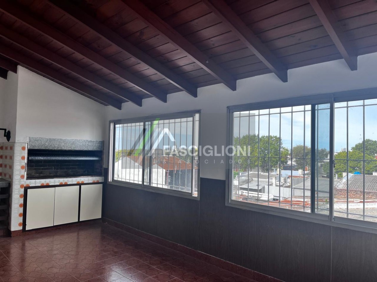 CHALET EN PLANTA ALTA DE 2 PISOS. 4 amb. MEXICO 2500