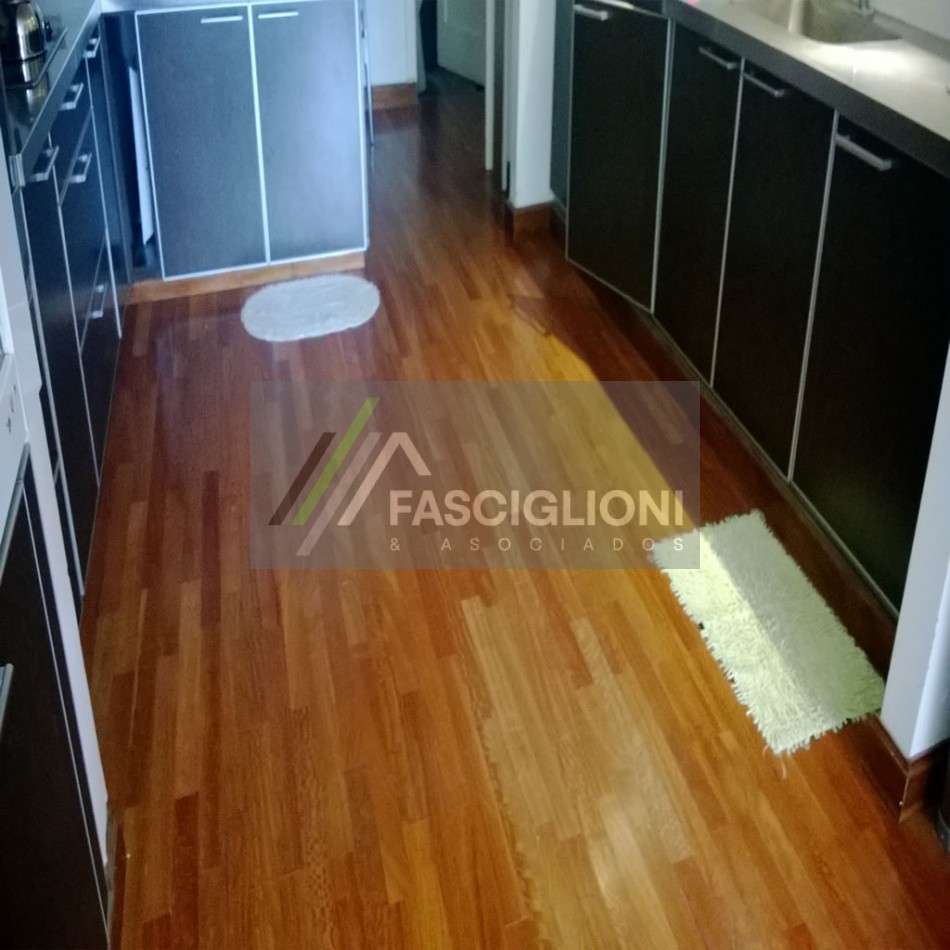 CHALET 6 ambientes. Saavedra y guemes