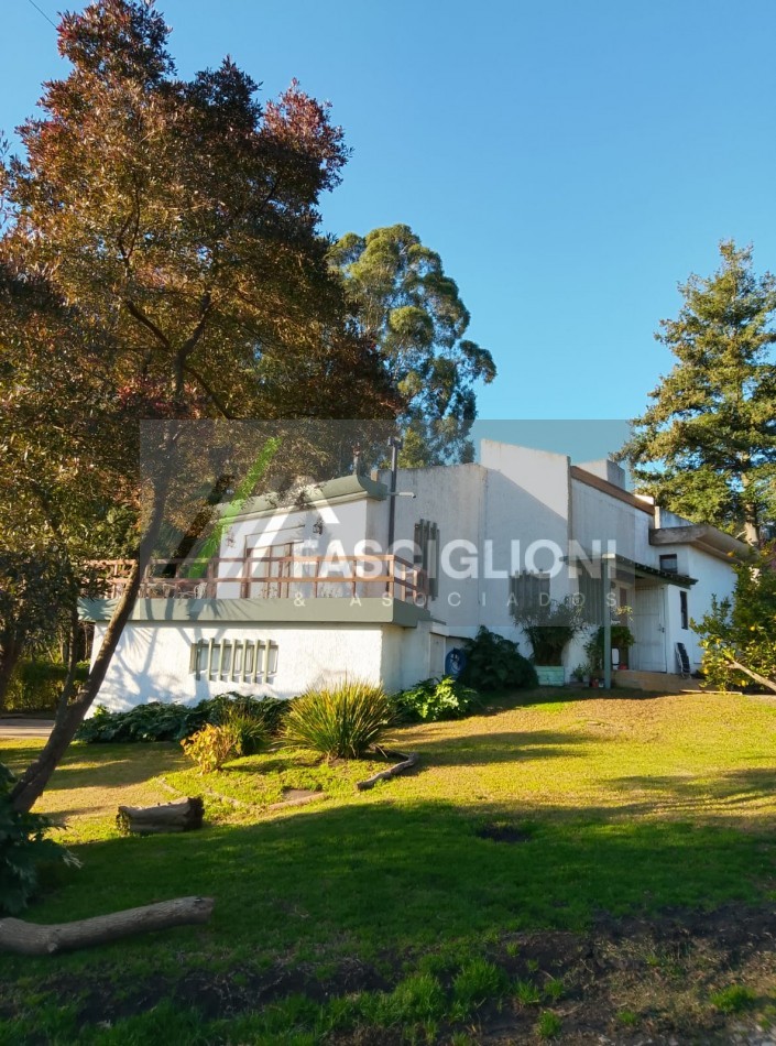 CASA 3 ambientes . SIERRA DE LOS PADRES