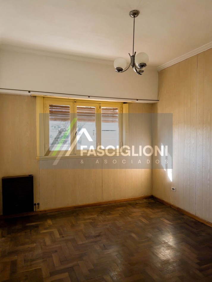 DOS PROPIEDADES EN UN LOTE . Chauvin