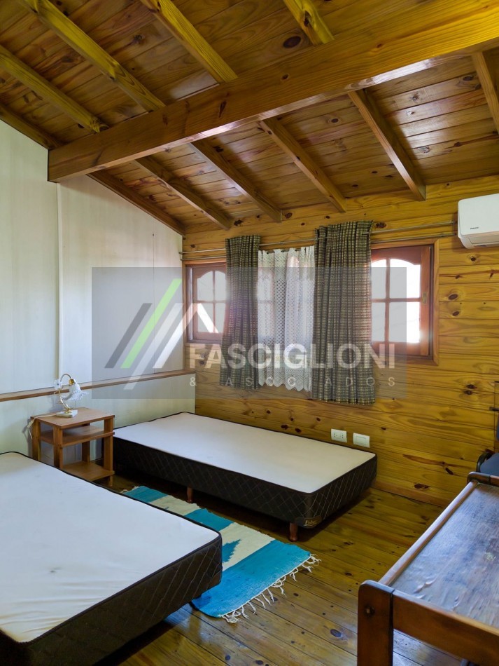 DOS PROPIEDADES EN UN LOTE . Chauvin