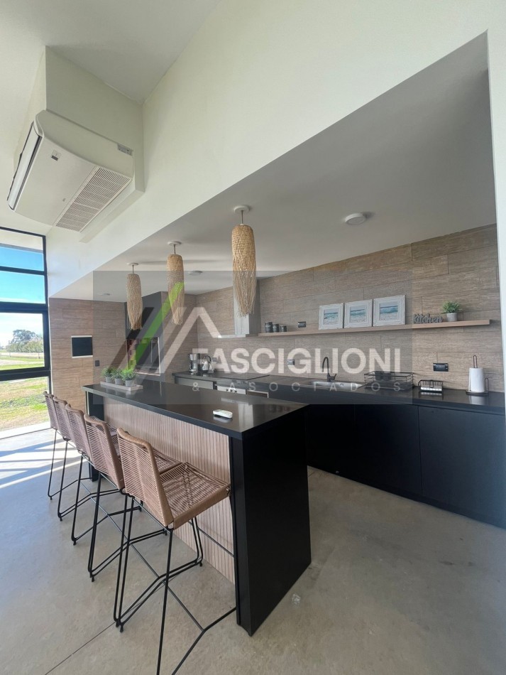 Lotes en barrio privado  la cercania 