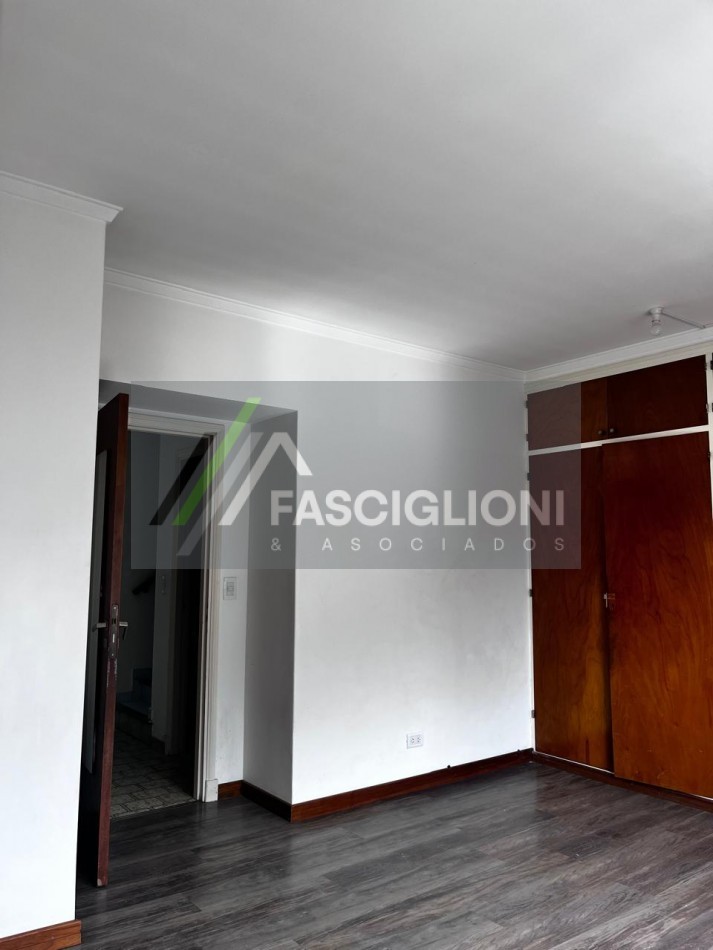 CHALET EN PLANTA ALTA DE 2 PISOS. 4 amb. MEXICO 2500