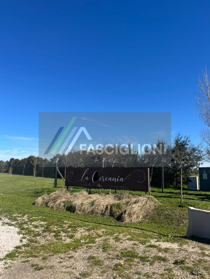 Lotes en barrio privado  la cercania 
