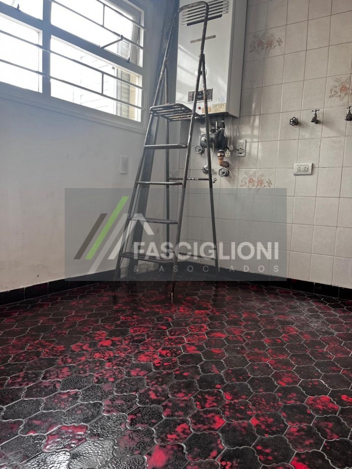 CHALET EN PLANTA ALTA DE 2 PISOS. 4 amb. MEXICO 2500