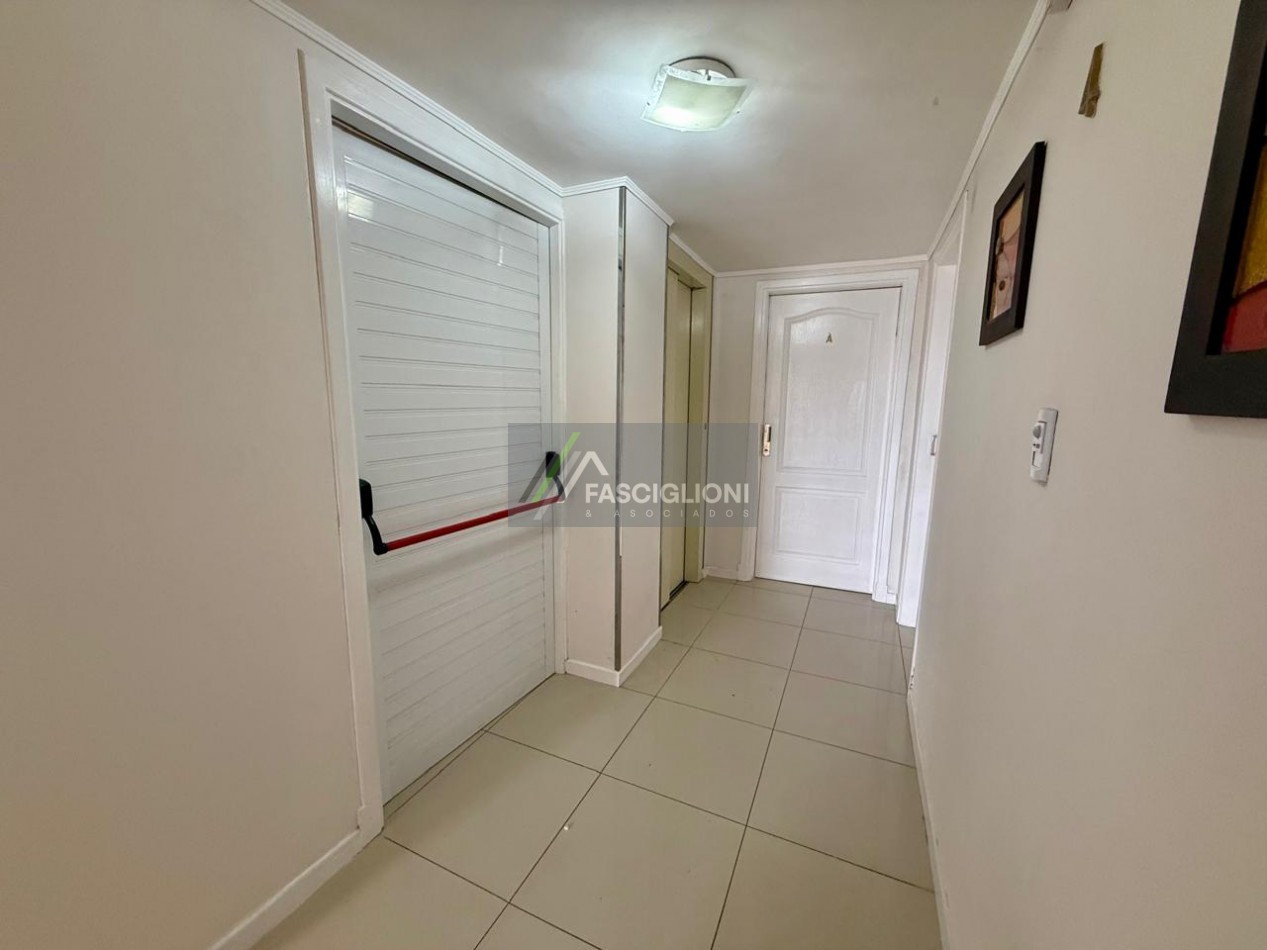 VENTA MODERNO AMBIENTE A METROS DEL MAR