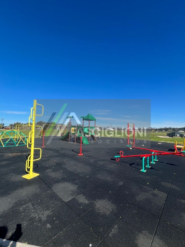 Lotes en barrio privado  la cercania 