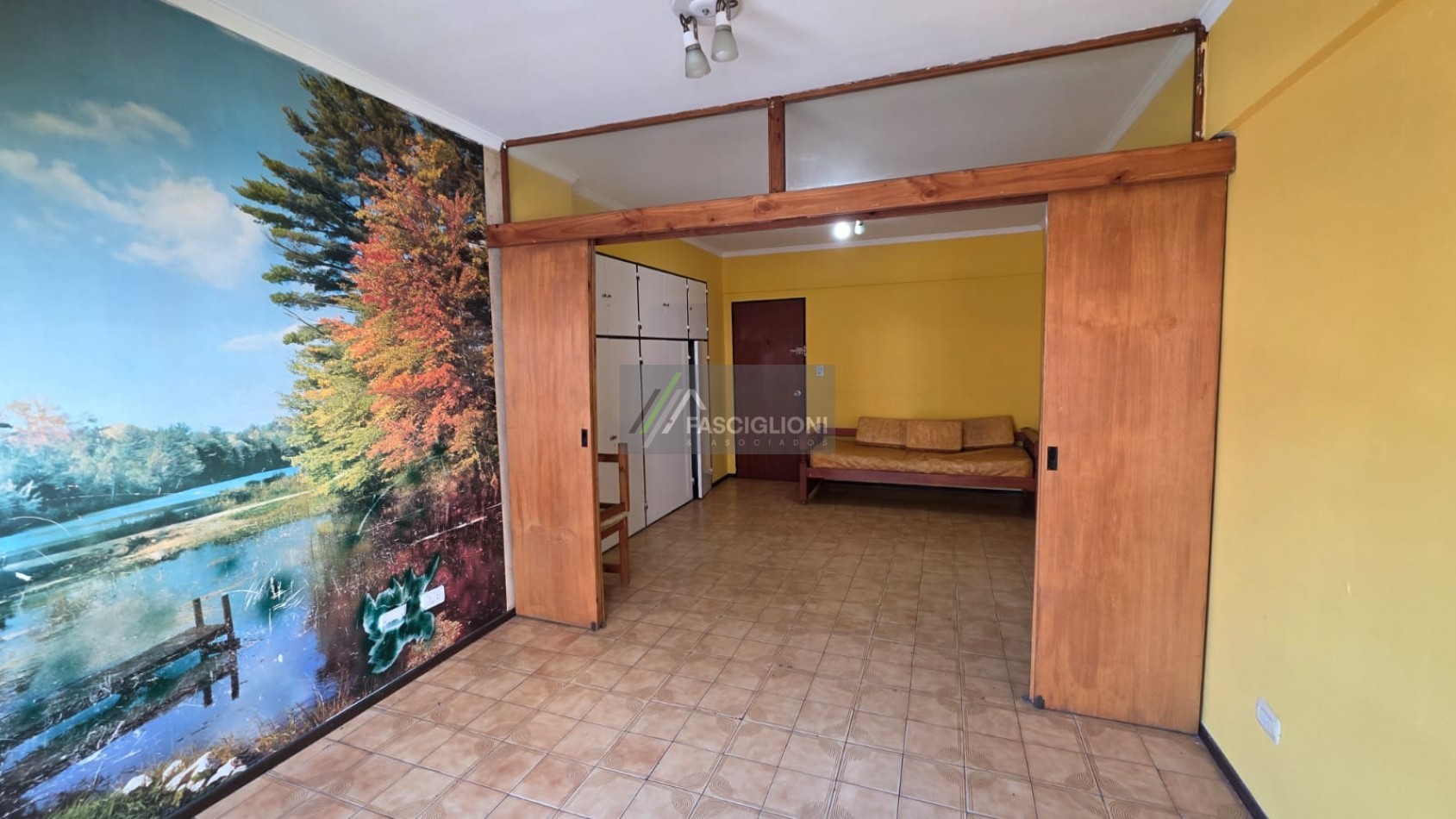 Ambiente en Venta al frente.  Zona Aldrey