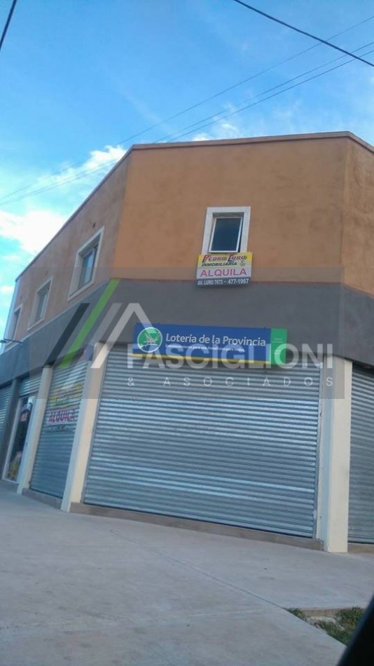 OPORTUNIDAD PARA INVERSOR! DOS LOCALES MAS 4 DEPARTAMENTOS. COLON Y 220