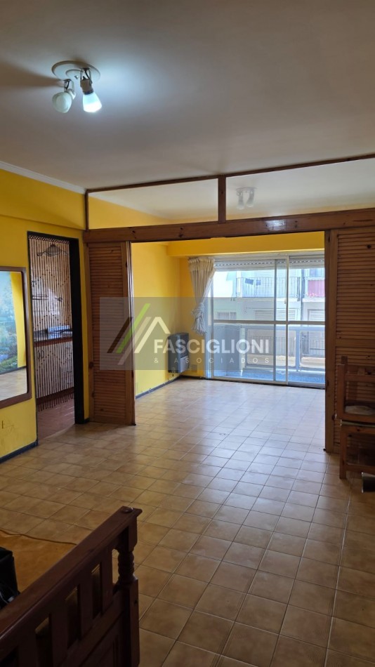 Ambiente en Venta al frente.  Zona Aldrey