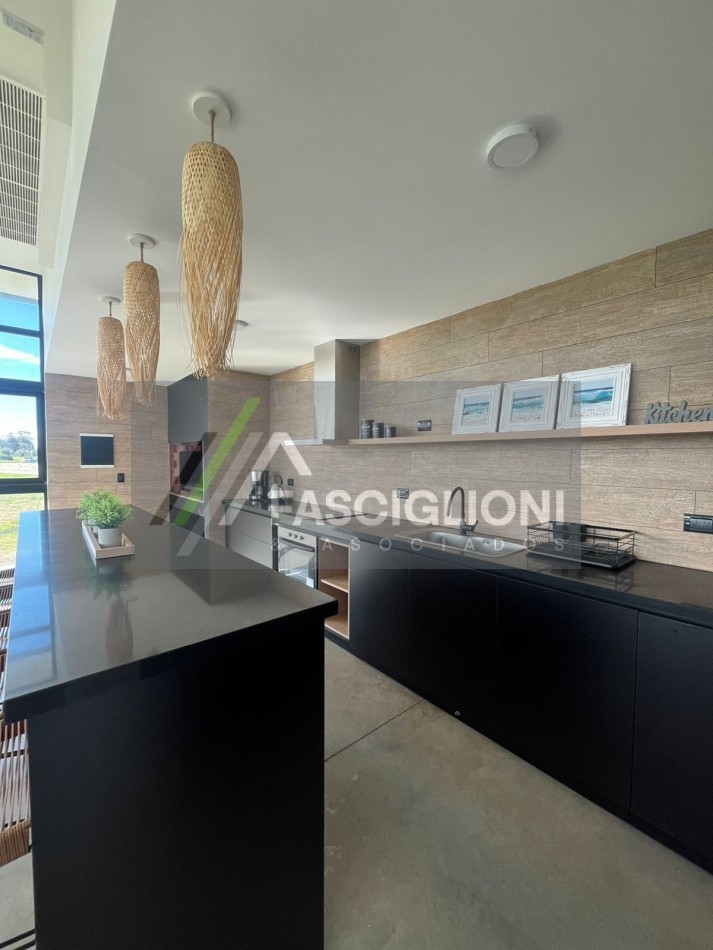 Lotes en barrio privado  la cercania 