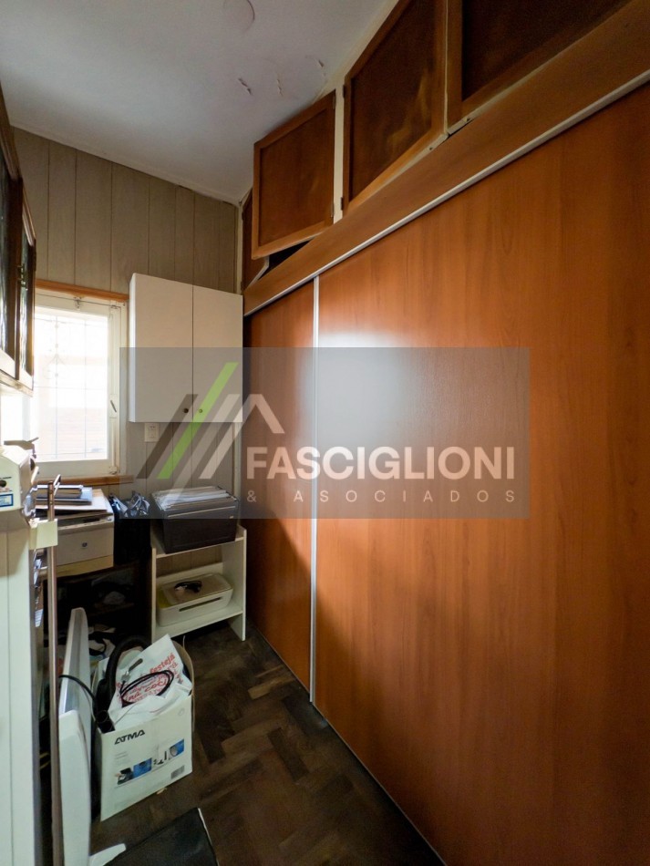 DOS PROPIEDADES EN UN LOTE . Chauvin