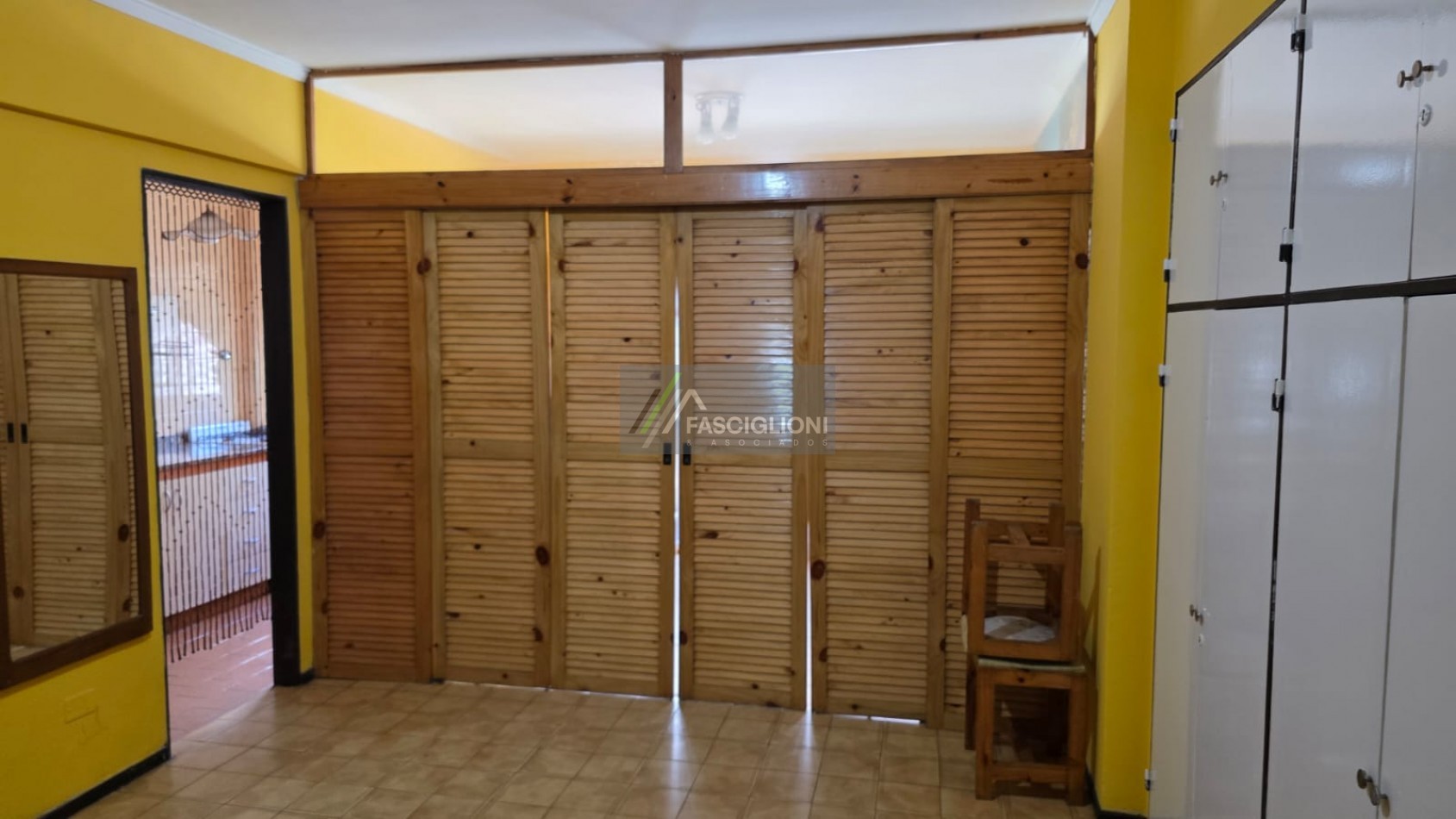 Ambiente en Venta al frente.  Zona Aldrey