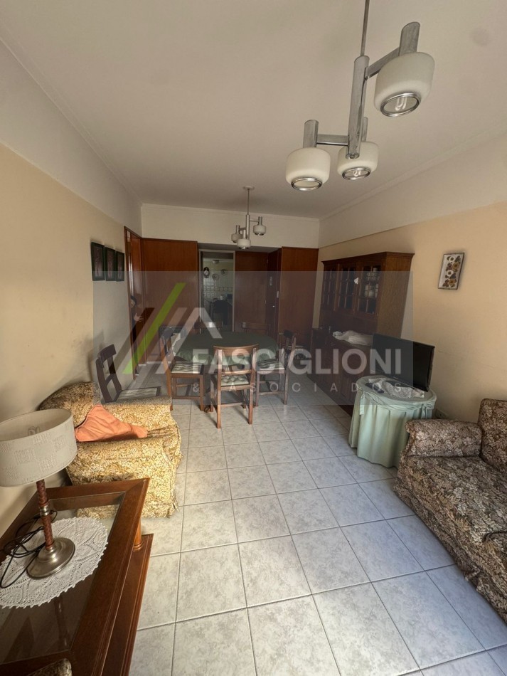 DEPARTAMENTO 3 amb. Con cochera. Entre Rios 2300