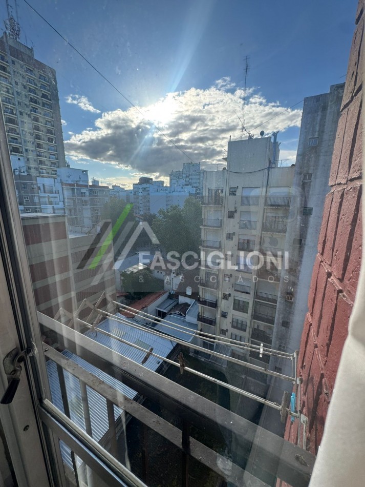 DEPARTAMENTO 3 amb. Con cochera. Entre Rios 2300