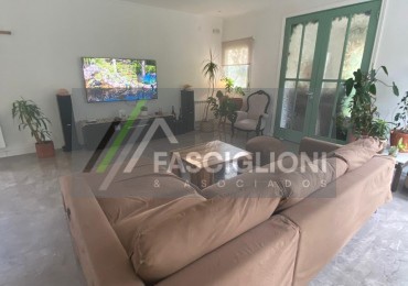 VENTA IMPORTANTE CHALET EN MAR DEL PLATA 